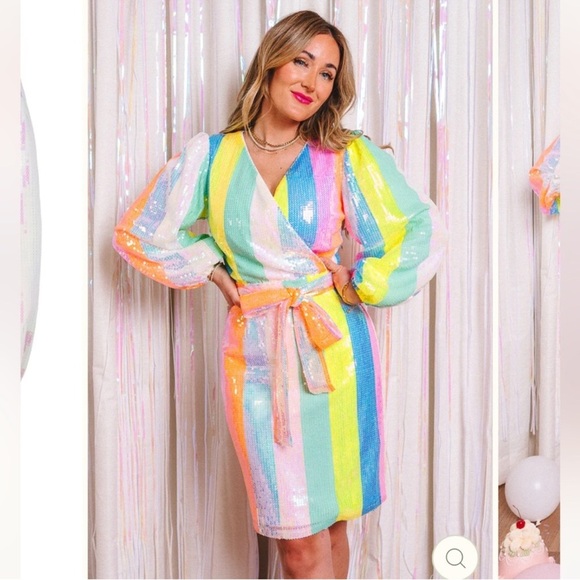 Ivy City Co Dresses & Skirts - Ivy City Co Jagger Dress in Rainbow Striped Sequin - Size XS